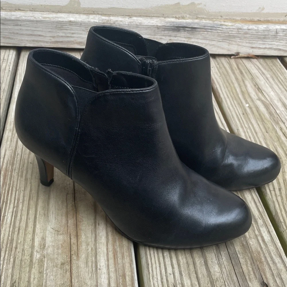 Clarks Collection Arista Paige Black Leather Ankle Booties Women’s Size 6.5
